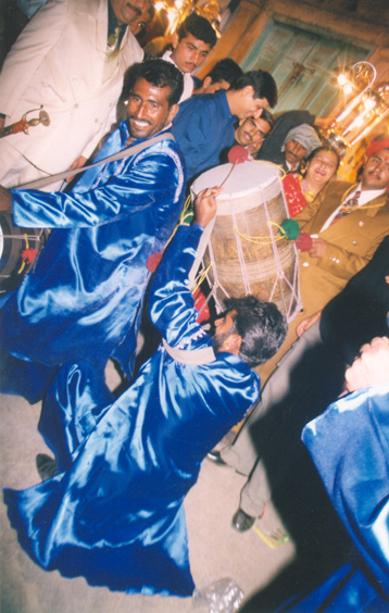 drummer-op-knieen.jpg